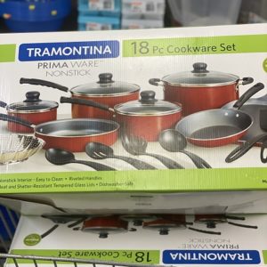 18 pc Cookware set