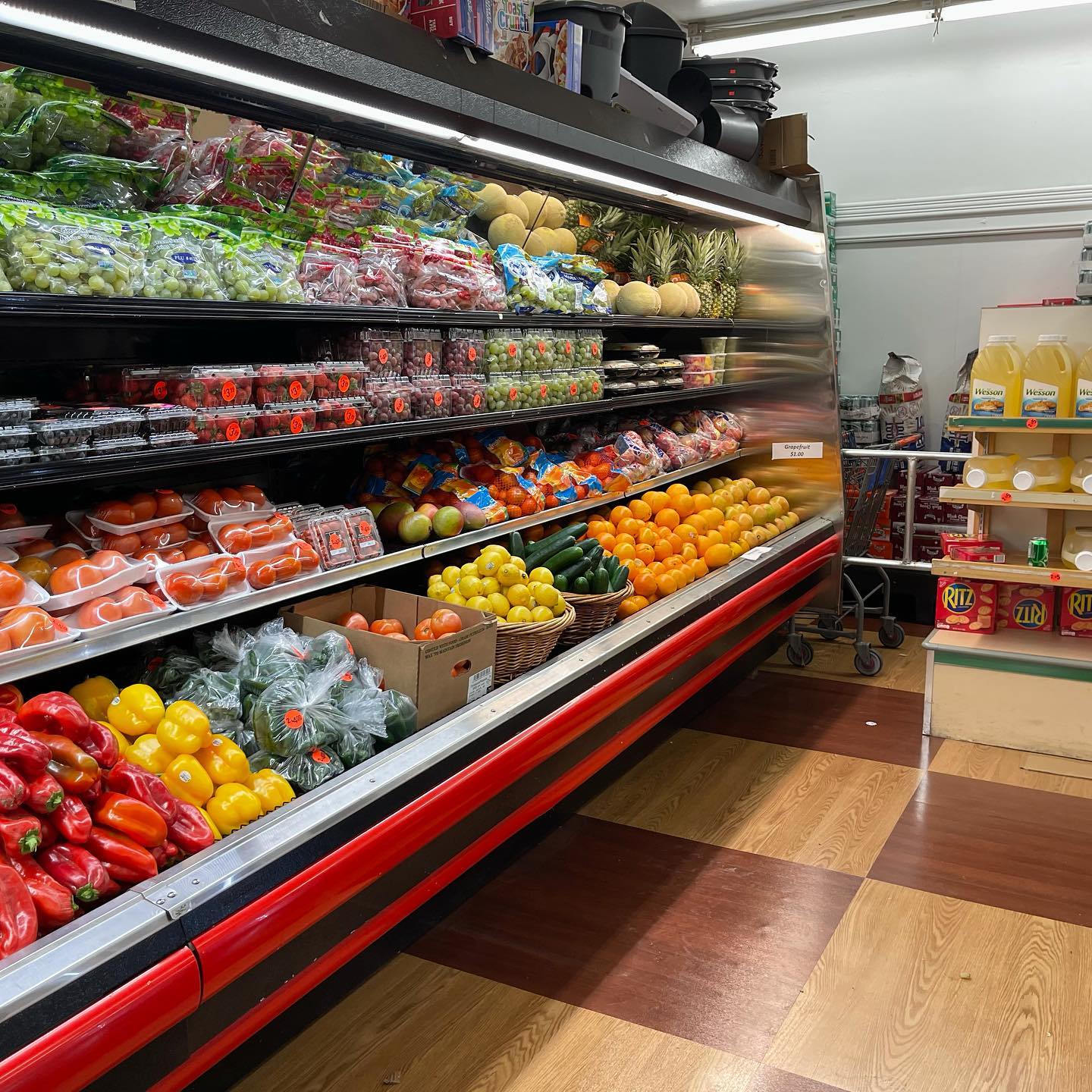 Sustainable Shopping - Sunshine Supermarkets - Food Market - Sustainable Shopping: Fresh and Halal Products at Sunshine